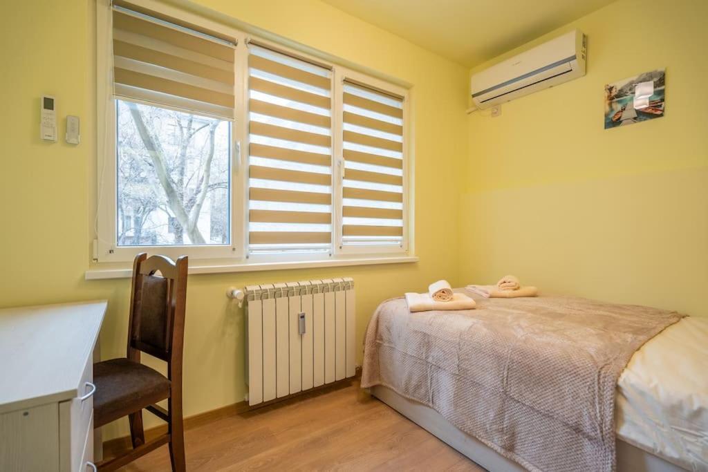 Top Location Central New & Spacious 3 Bdr Apt Medical Academy Sofia Esterno foto